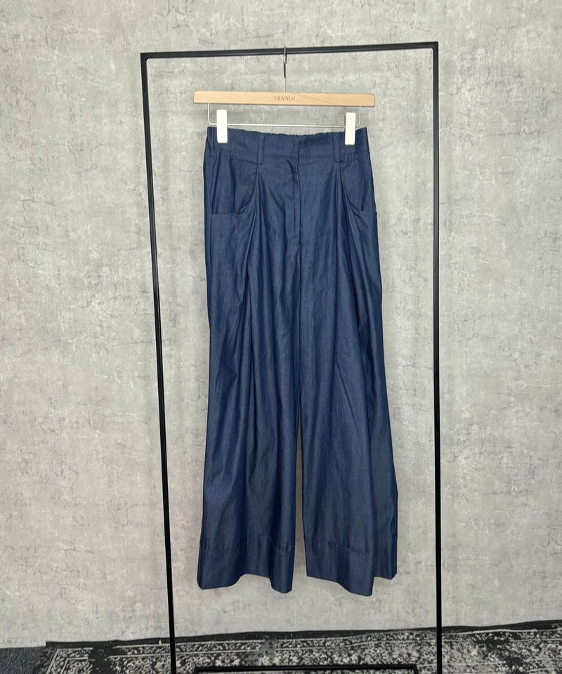 新品　TRANOI.　トラノイ デニムタックパンツ TRANOI. トラノイ デニムタックパンツ 231J520 | Deargo
