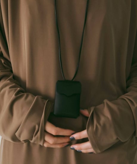 anuke アンヌーク　2way Multi Case　62611017