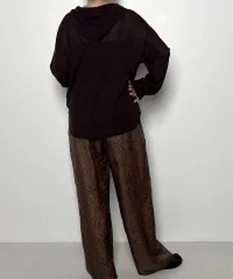 CHIGNON　シニヨン　 シアーフーディプルオーバー 8654-086