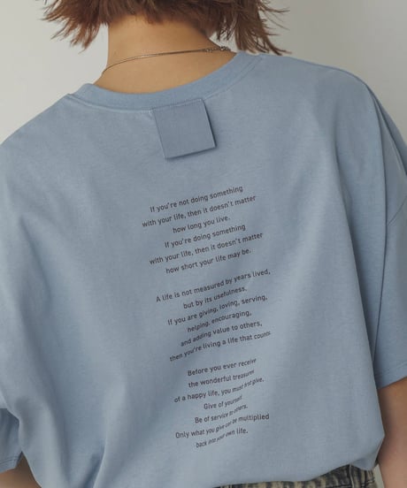 後ろロゴドルマンTシャツ