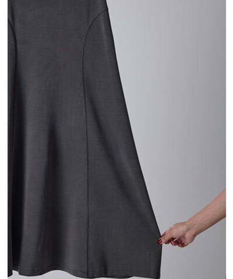 YENN イエン　FIBRIL JERSEY SKIRT Y261-21023 2026NEWARIIVAL