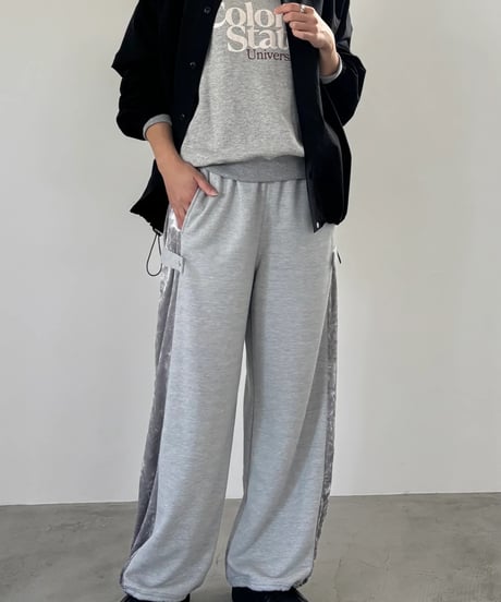 minkchair　ミンクチェアー　FOSI. フォーシ 2WAYオフショルロゴスウェット　F3292