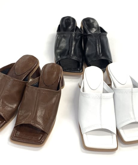 AgAwd(アガウド) 　Heel Sandal〈2201-940086〉