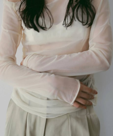 anuke アンヌーク　Sheer Offshoulder Tops　62610603