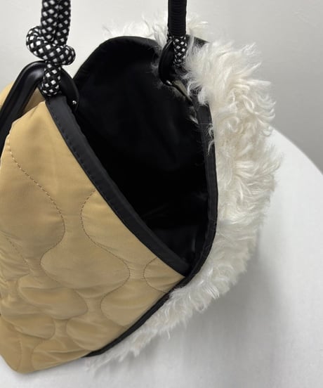 RISLEY　リズレ　Triangle fur quilt mini bag　1740985【R2503-FQB45】