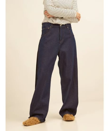 YENN　イエン　SIDE PLEATED DENIM