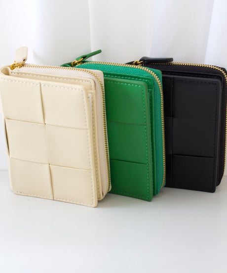 ラムレザーバフ二つ折り財布