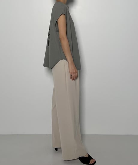 CHIGNON　シニヨン　ｱｰﾄﾌﾟﾘﾝﾄﾌﾚﾝﾁTee　8743-627KO