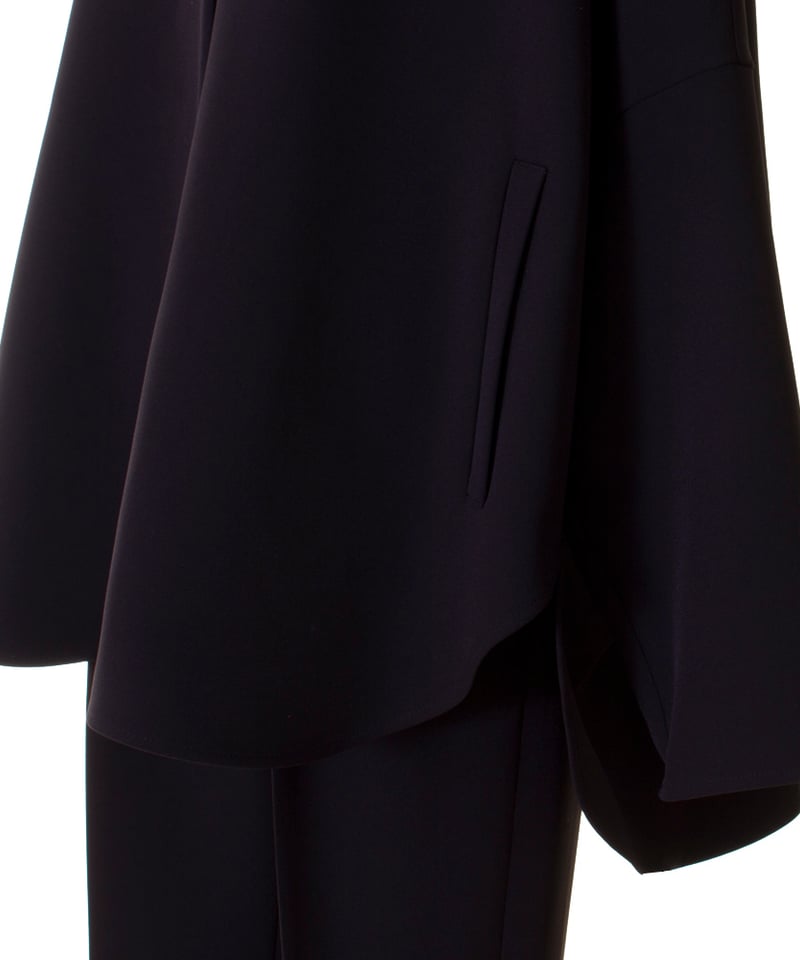 【極美品】PASSIONE ゆったりワイドVネックノーカラージャケット ブラック 極美品】PASSIONE ゆったりワイドVネックノーカラージャケット