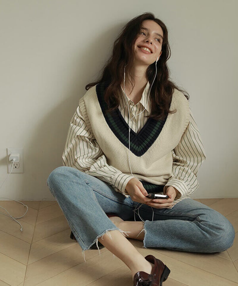 新品未使用CREDONAチルデンニットベスト　クレドナ　秋冬 CREDONA クレドナ チルデンニットベスト | Deargo