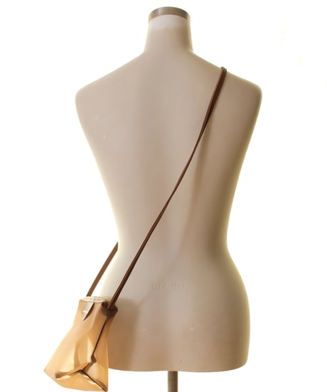 ATELIER BRUGGE アトリエブルージュ メッシュ斜め掛けポーチ　sheer metal shoulder bag35UB-19