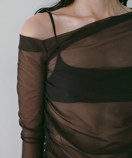 anuke アンヌーク　Sheer Offshoulder Tops　62610603