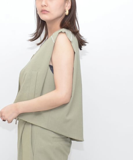 Praia　プライア　 麻調合繊ジップアップベスト　LEO-2431