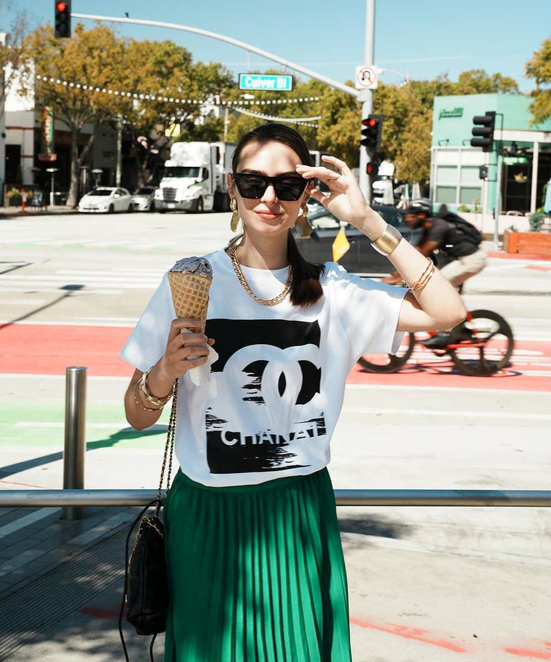 ミカーレミカーレ　アカウント長T ペイントCHANEL 新品タグ付き　難あり　M ミカーレミカーレ アカウント長T ペイントCHANEL 新品タグ付き