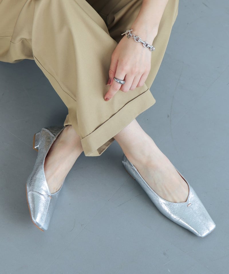 EVOL イーボル Vカットスクエアパンプス IX5486 コラボスクエア