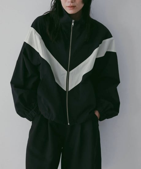 anuke アンヌーク　Nylon Track Blouzon 62610202