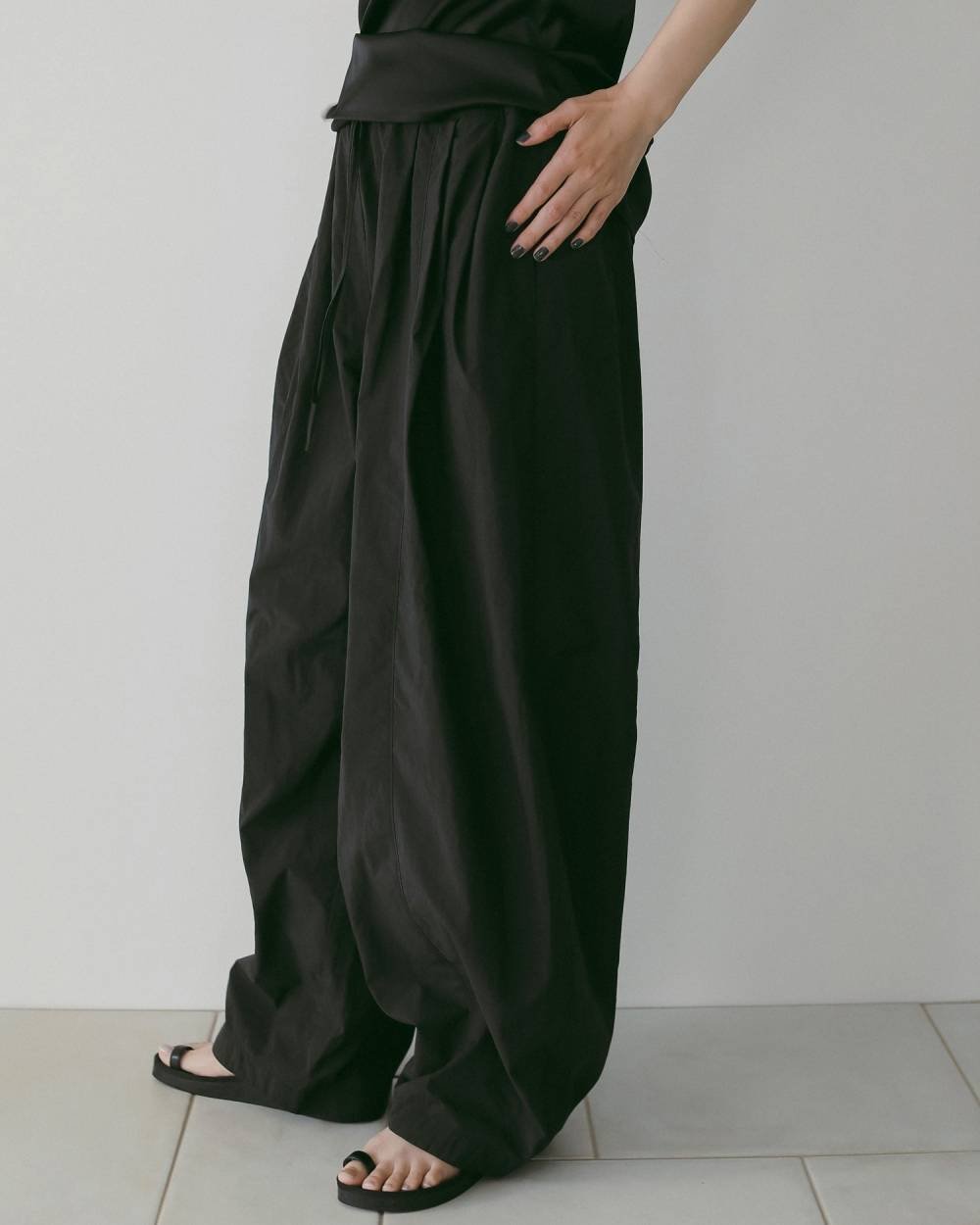 パンツ anuke / Volumetuck Cocoon Pants 36 anuke アンヌーク Volumetuck Cocoon Pants 62610720 |