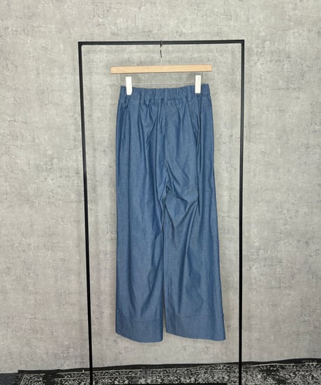 TRANOI.　トラノイ デニムタックパンツ 231J520