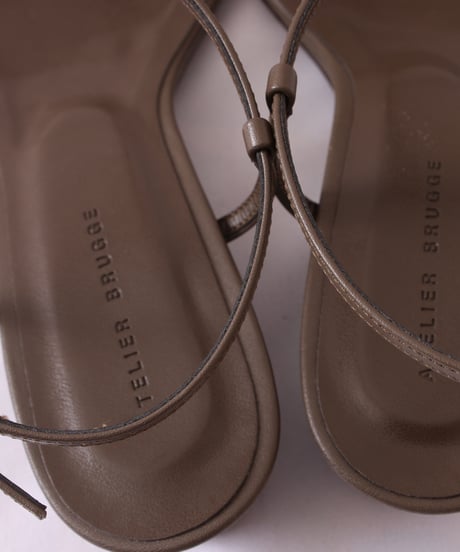 ATELIER BRUGGE アトリエブルージュ　Tストラップサンダル　26KS-22　2026NEWARIIVAL