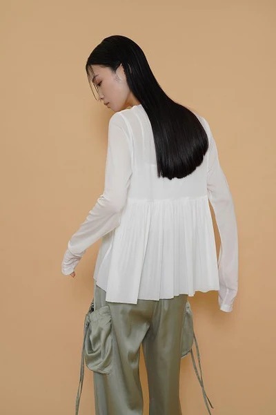 CYAN TOKYO シアン トウキョウ バックギャザーチュールトップス 504366