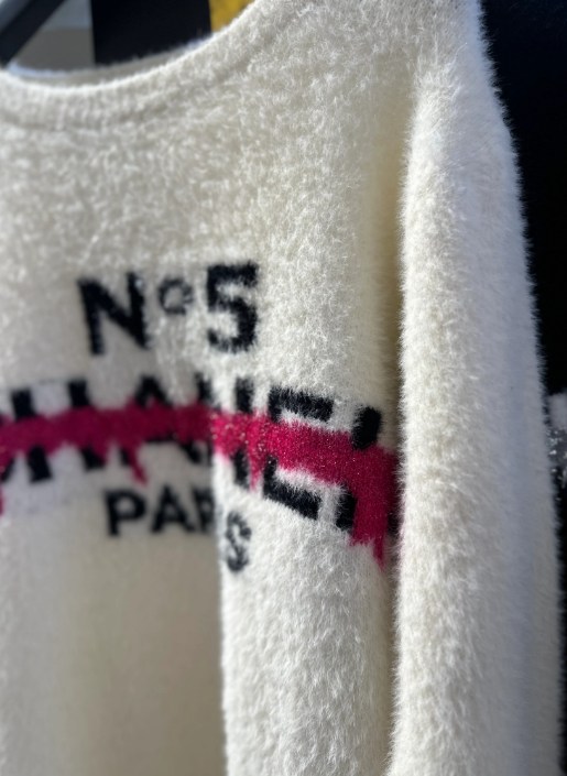 MICALLE MICALLE　ミカーレミカーレ 英字ロゴプリントプルオーバー MICALLE MICALLE ミカーレミカーレ 英字ロゴプリントプルオーバー