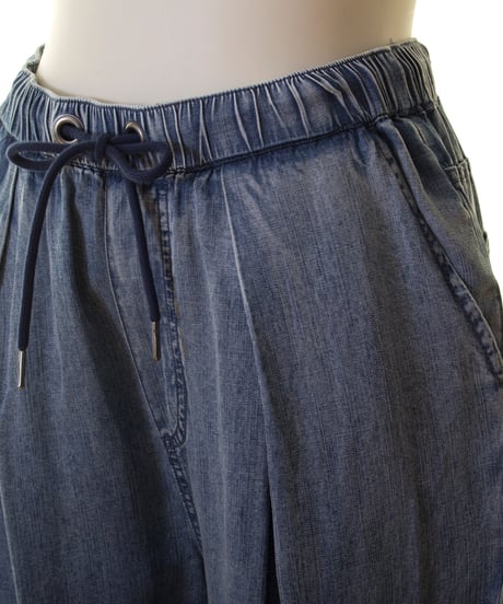 Ashley＆Bros　33℃ デニム風　テンセルタックワイドパンツ bc601305