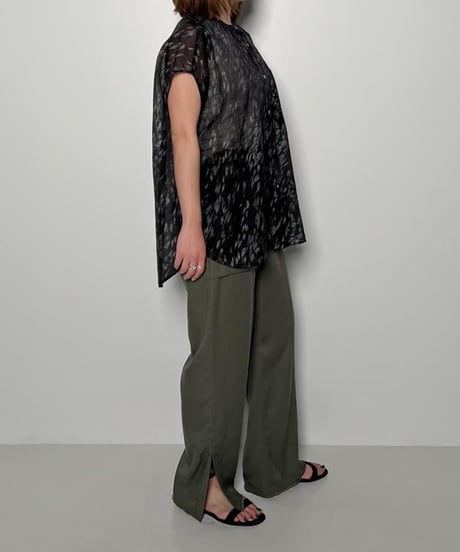 CHIGNON　シニヨン　シアープリントフレンチシャツ　1643-490KK