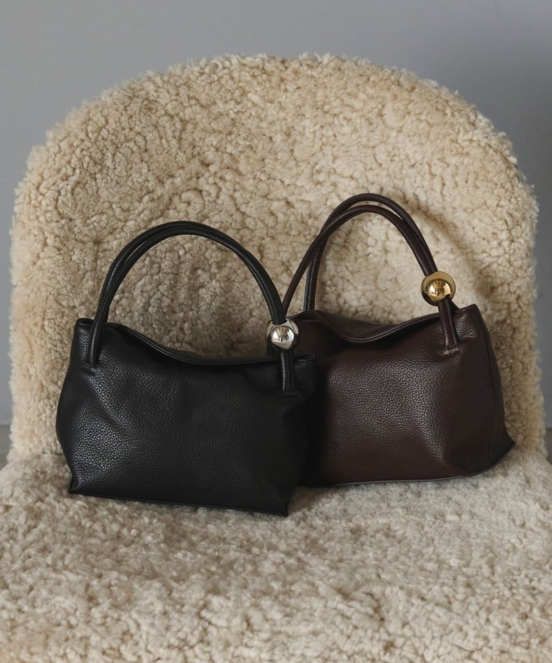 ⭐美品未使用 anuke Volume Ball Bag⭐ anuke アンヌーク Volume Ball Bag 62521032 本州送料無料！ |