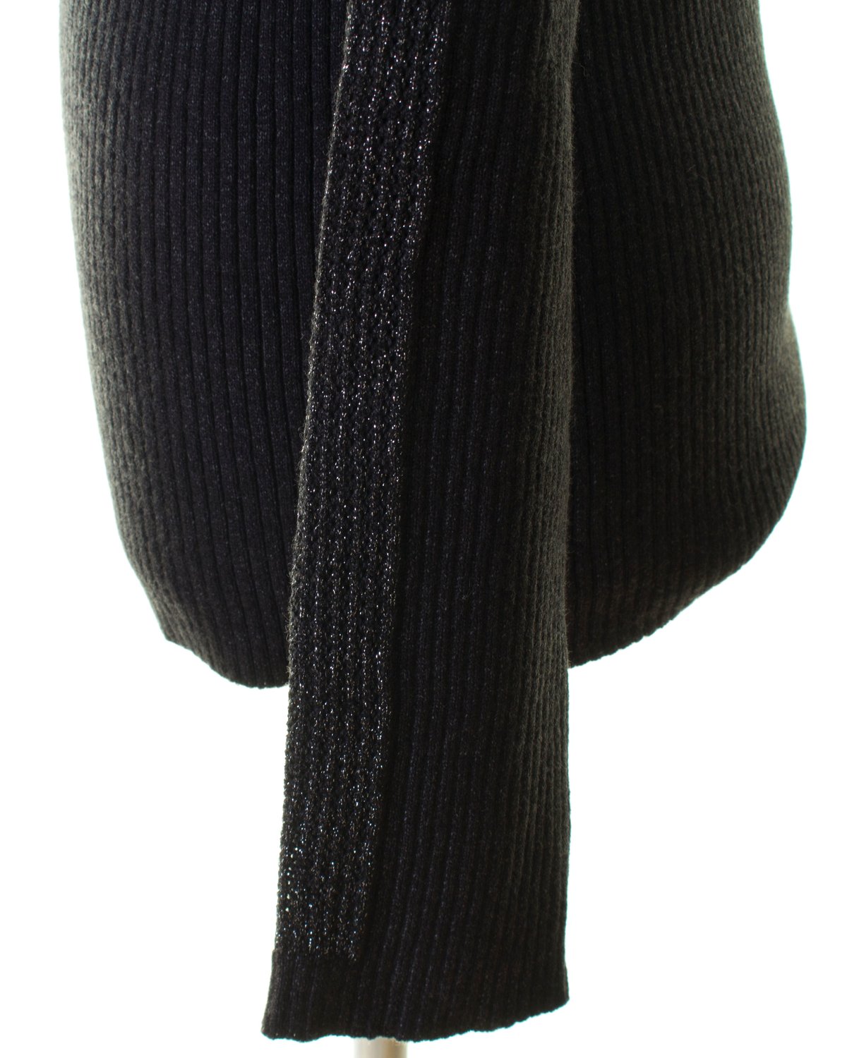 新品♡Pauline Bleu♡サイドラメラインタートルニット♡送料込み fit=scale-down,w=1200