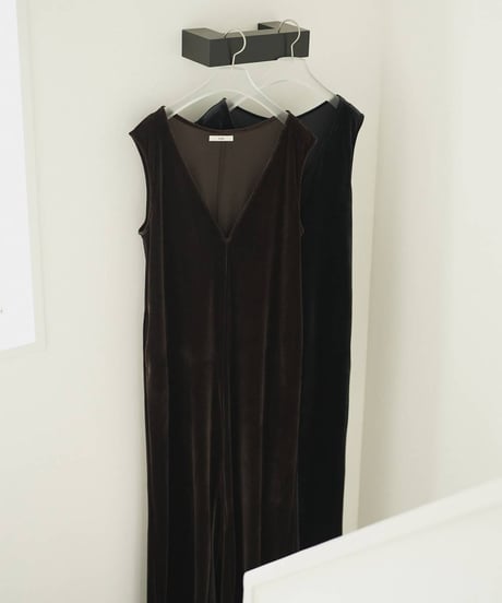 anuke アンヌーク　Velour Vneck Combinaison　62610313