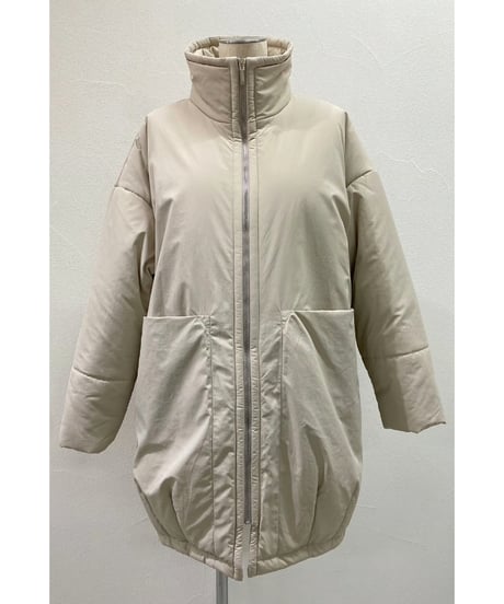 CYAN TOKYO　シアン トウキョウ　ハイネックパデットコクーンコート