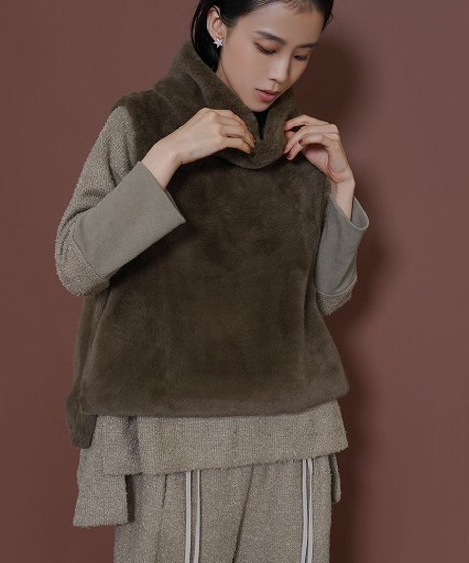 CYAN TOKYO バックオーバーハイネックファーベスト 507390 | Deargo