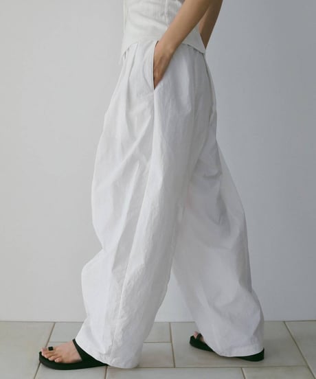 anuke アンヌーク　Volumetuck Cocoon Pants　62610720
