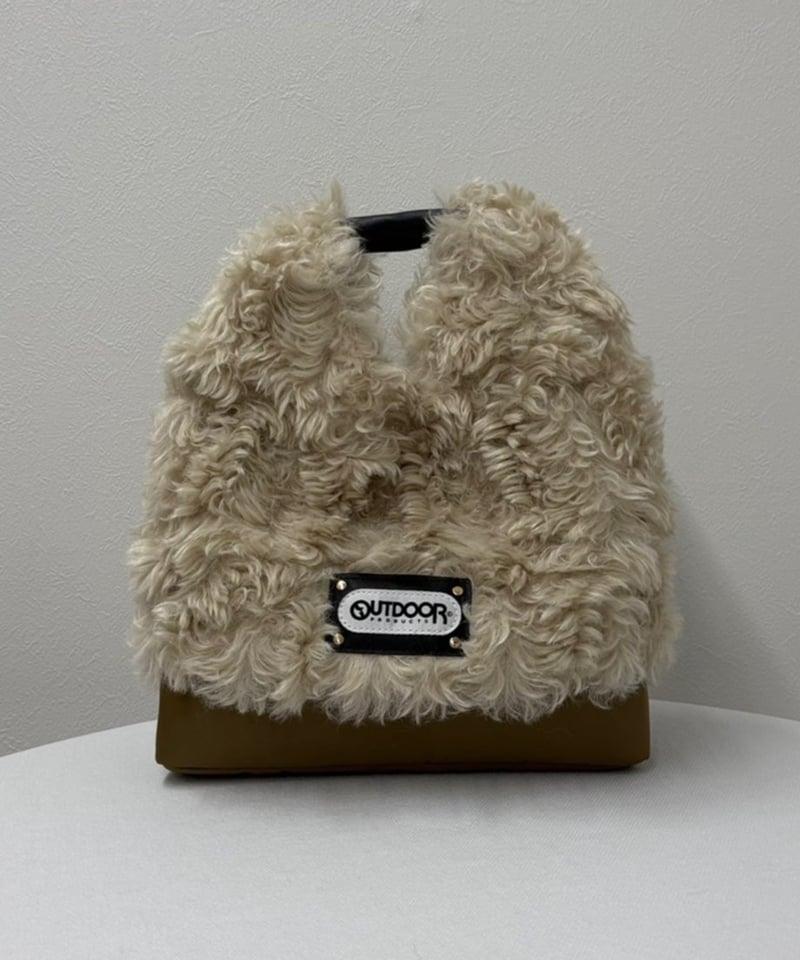RISLEY リズレー Triangle fur bag（1740979）【R2503-TFB
