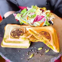 Curry Morgan（カリー・モーガン）かぐわす 秀抜 カレーのパン 3個セット