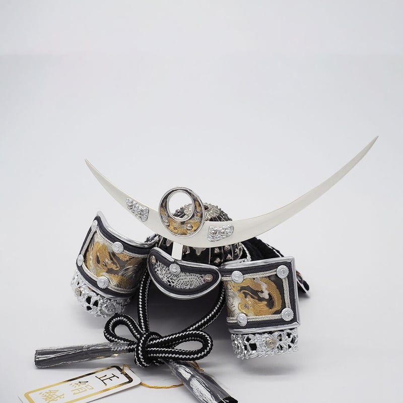 上杉謙信兜・龍神彫金シルバー【modern style】 | WATAYA ONLINE 上杉謙信兜・龍神彫金シルバー【modern style】 | WATAYA ONLINE