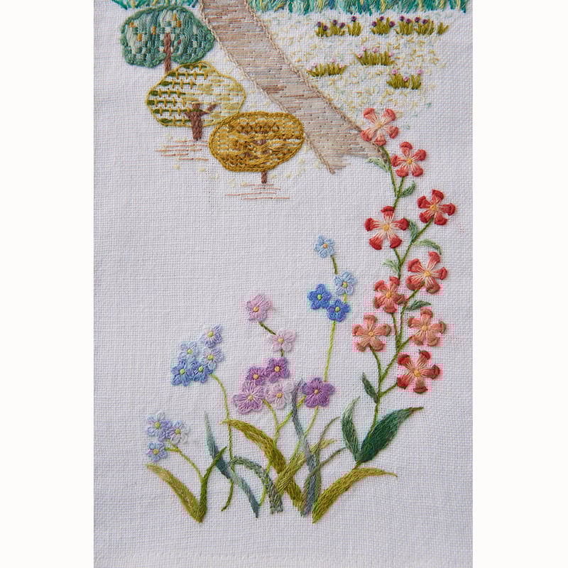 掛け軸　戸塚刺繍 フランス刺繡と図案160 戸塚刺しゅう写真集2 | 戸塚刺しゅう