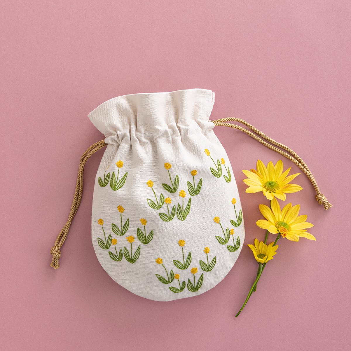 丸巾着袋【休日】 | 戸塚刺しゅうオンラインショップ