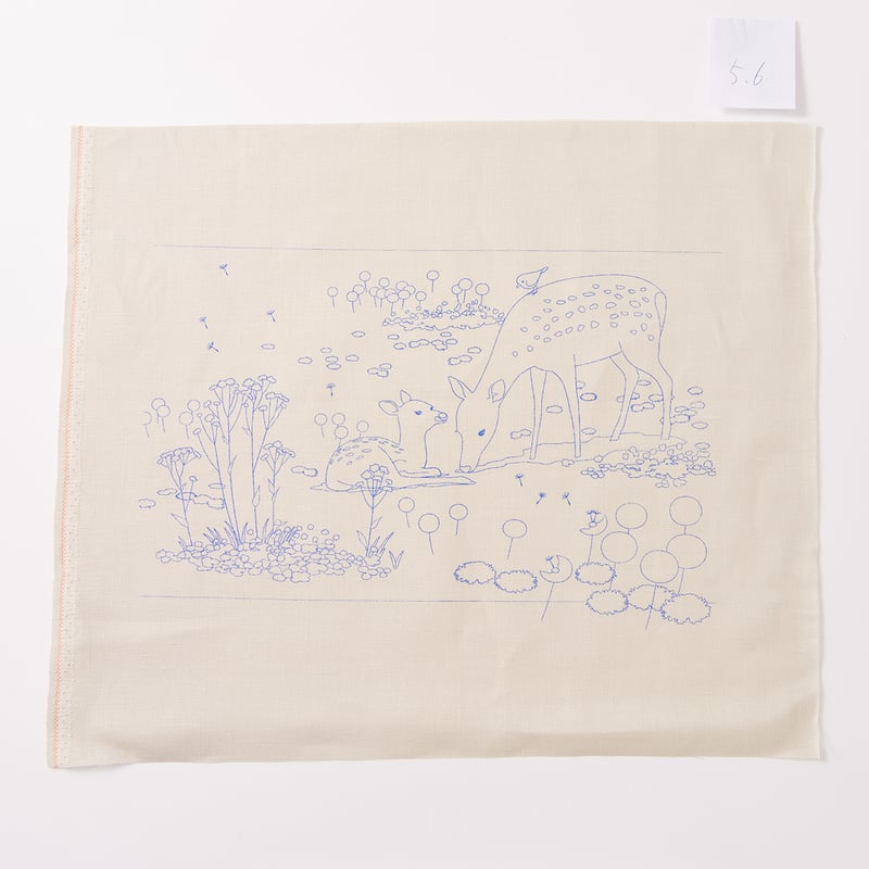 戸塚刺繍のタペストリーベージュの麻