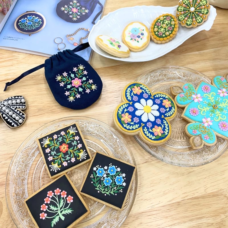 書名＞スイーツアーティストKUNIKA×戸塚刺しゅう かわいいクッキー刺繍