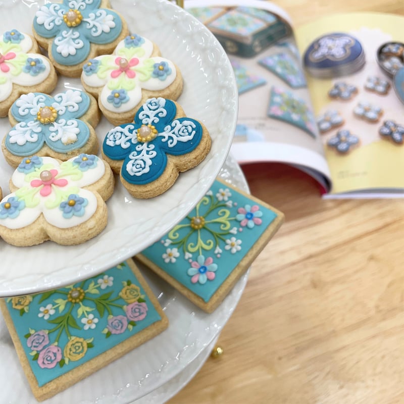 書名＞スイーツアーティストKUNIKA×戸塚刺しゅう かわいいクッキー刺繍