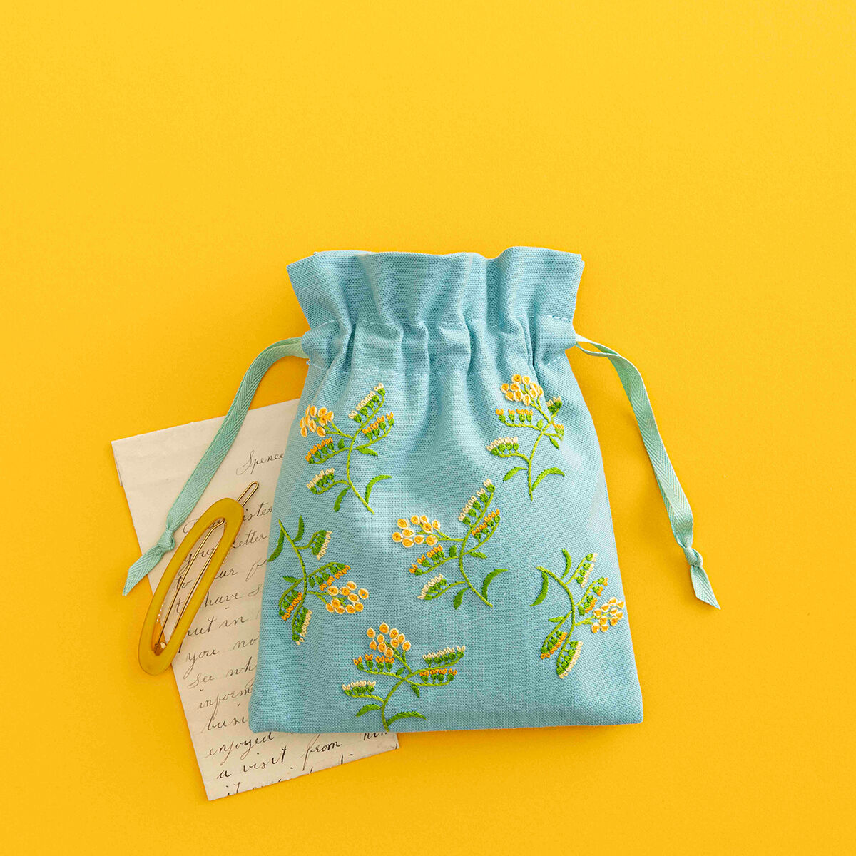 星あかりの刺繍手帖2キット 巾着袋「こはる」 | 戸塚刺しゅう