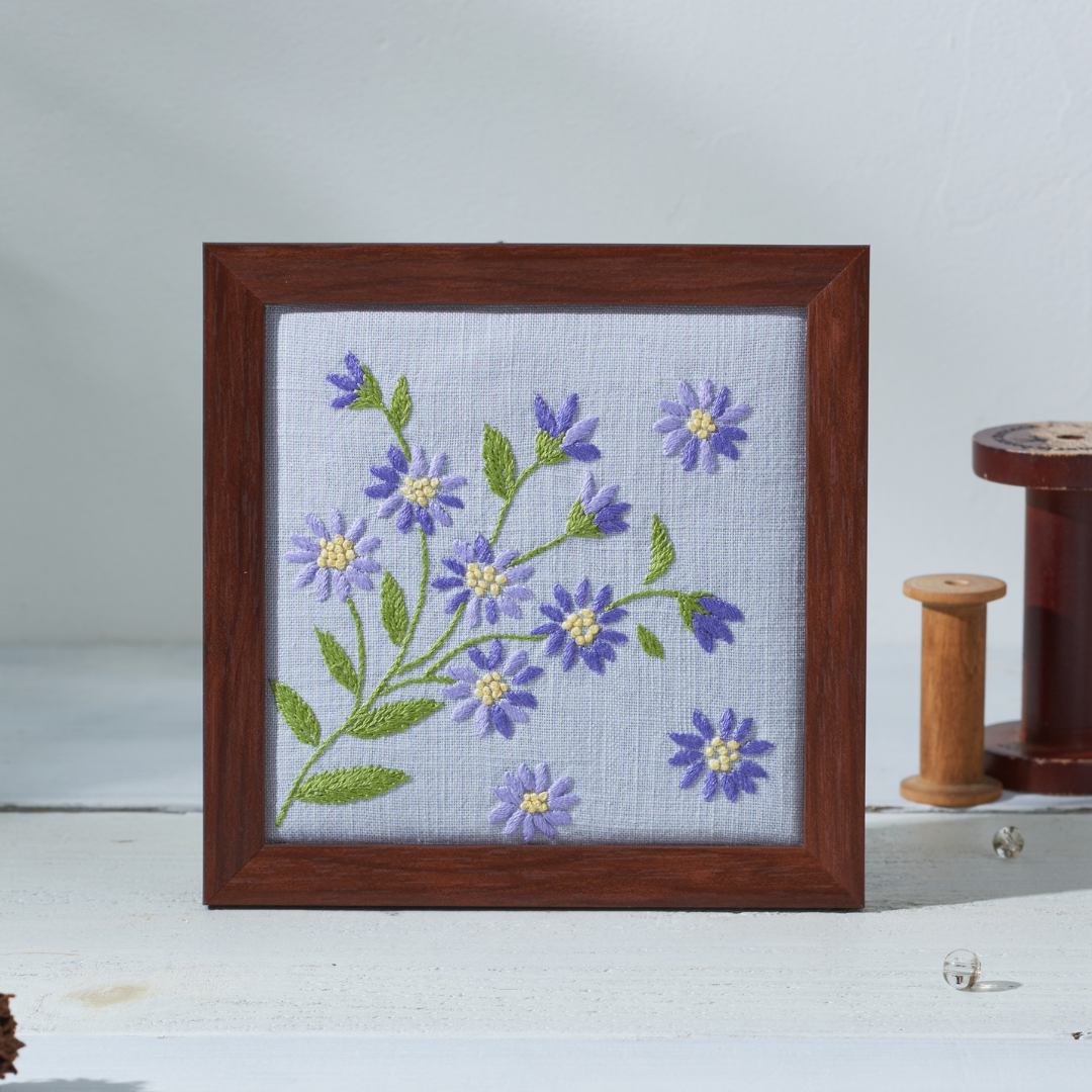 野の花刺繍「シオン」 | 戸塚刺しゅうオンラインショップ 野の花刺繍「シオン」 | 戸塚刺しゅうオンラインショップ
