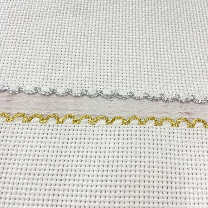 絹　刺繍　水色　幅60cm×4m 帯？タペストリー？テーブルクロス？ リネン刺繍糸 60/3L 30mカード巻き （6） | 亜麻色雑貨店