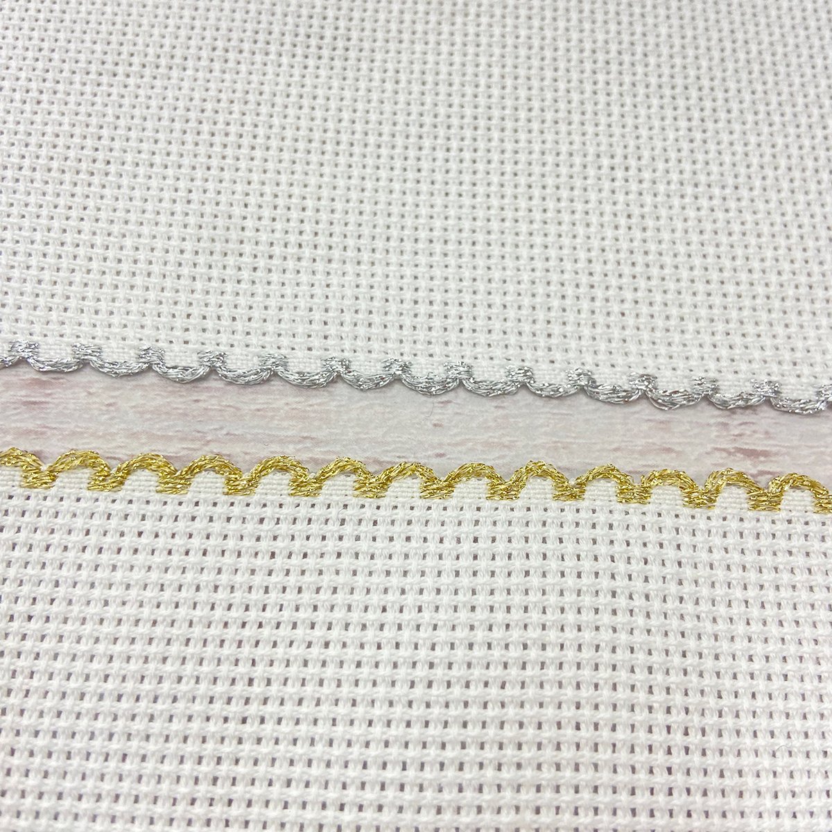 絹　刺繍　水色　幅60cm×4m 帯？タペストリー？テーブルクロス？ NEW＞ステッチテープ（ドイツ製）（8㎝巾） | 戸塚刺しゅう