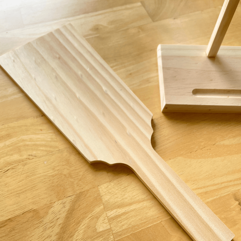 木製白木羽子板(スタンド付き） | 戸塚刺しゅうオンラインショップ