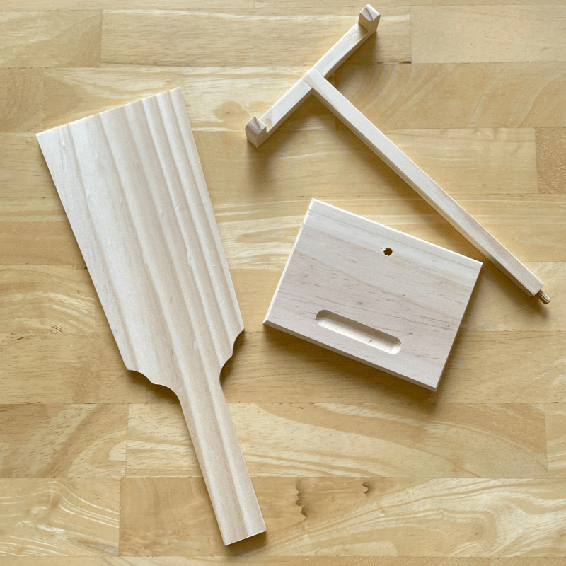 木製白木羽子板(スタンド付き） | 戸塚刺しゅうオンラインショップ