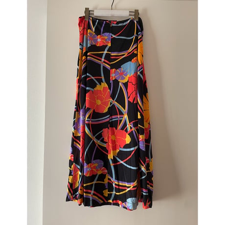 BIG Flower vintage long skirt /F104