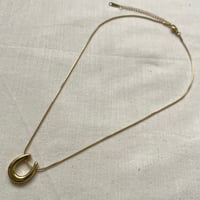 U字型ネックレス