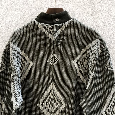 TRUSSARDI スタンドカラー幾何学　ニットワンピース  /F211